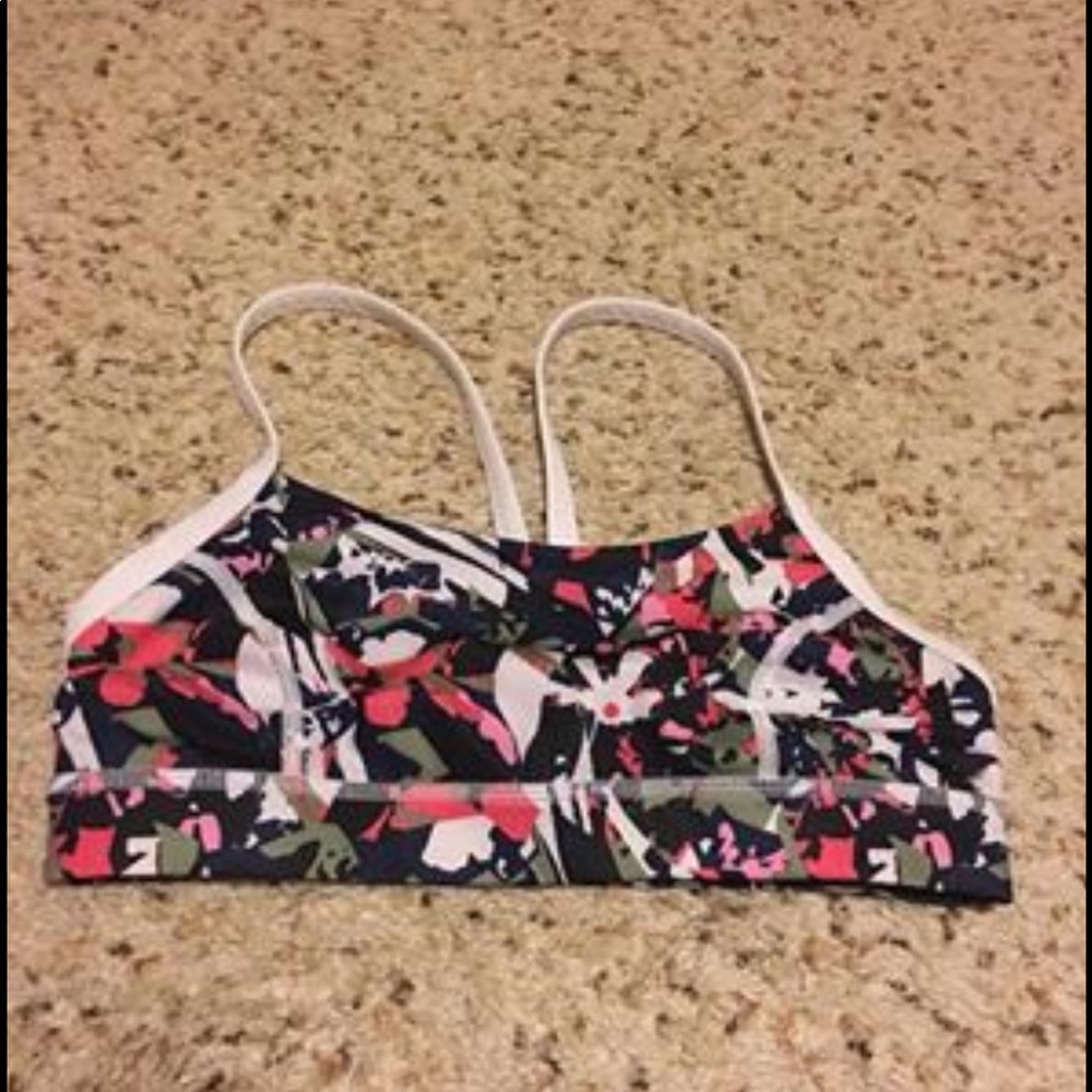 Lululemon Sports Bra - Size 6